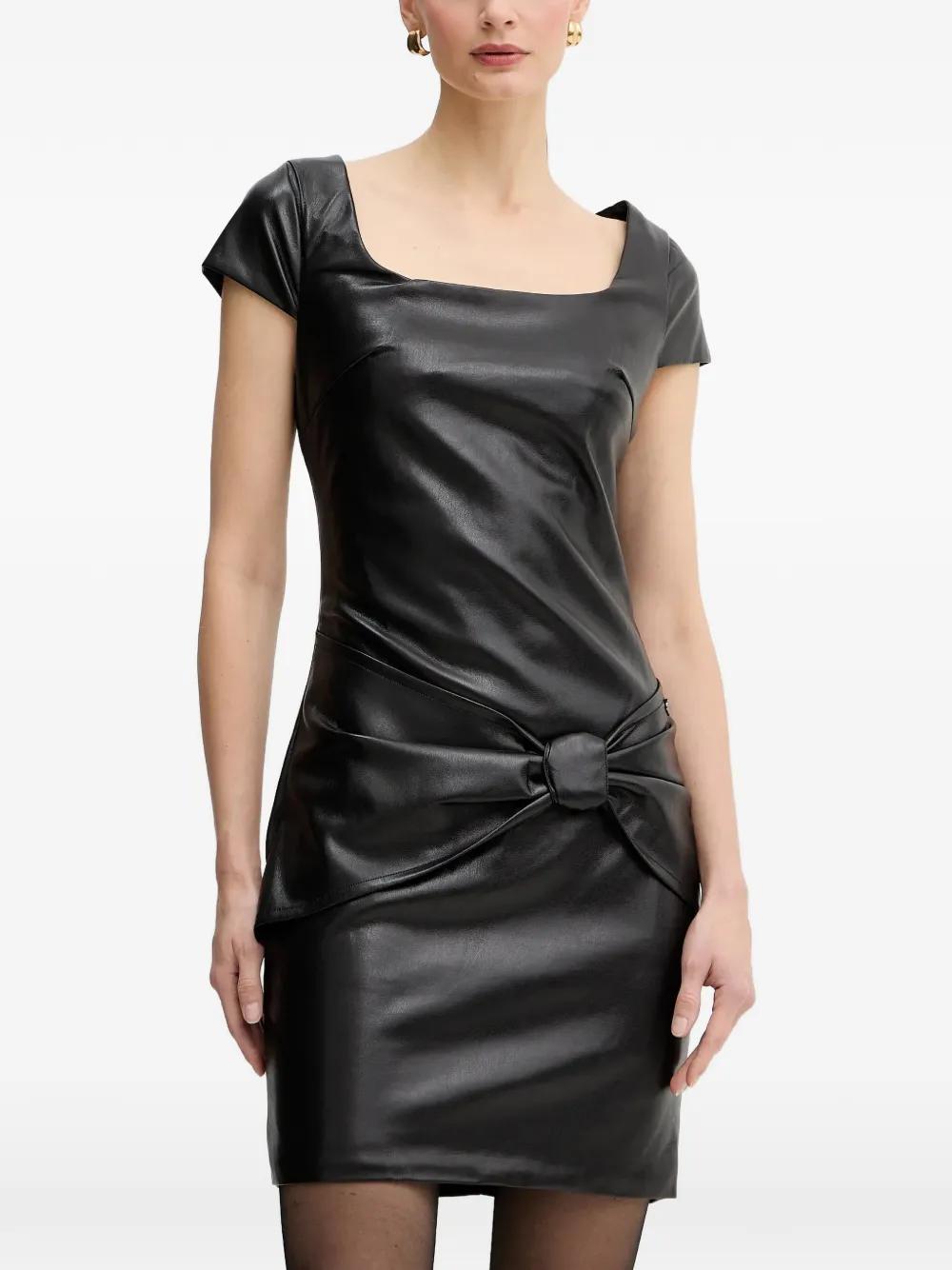 GUESS USA 매듭 반소매 미니 드레스 | 블랙 | FARFETCH KR