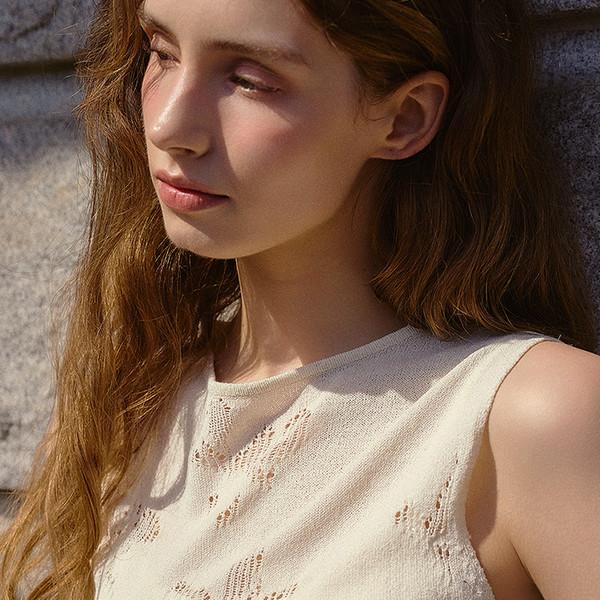 FLORAL PATTERN OPENWORK SLEEVELESS (4COLOR)