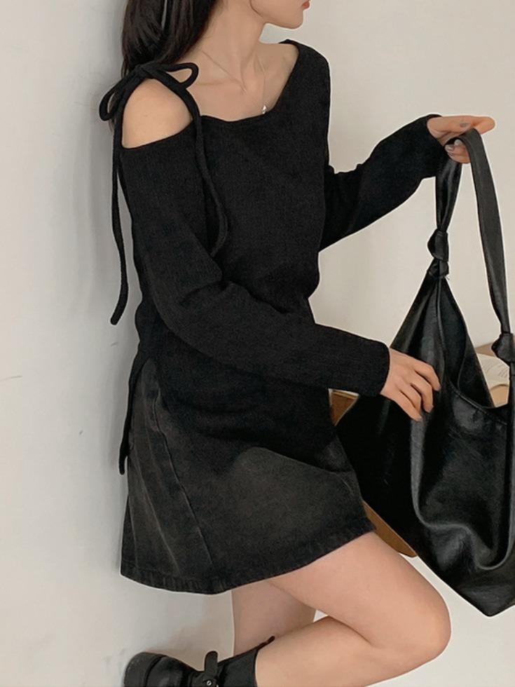 리리앤코 [44-99] 플라세드 오프숄더 스트랩 트임 티셔츠(신상/봄/데이트룩/개강룩/데일리룩/빅사이즈/99사이즈/여리핏/리본/스판/루즈핏/원숄더/유니크 )