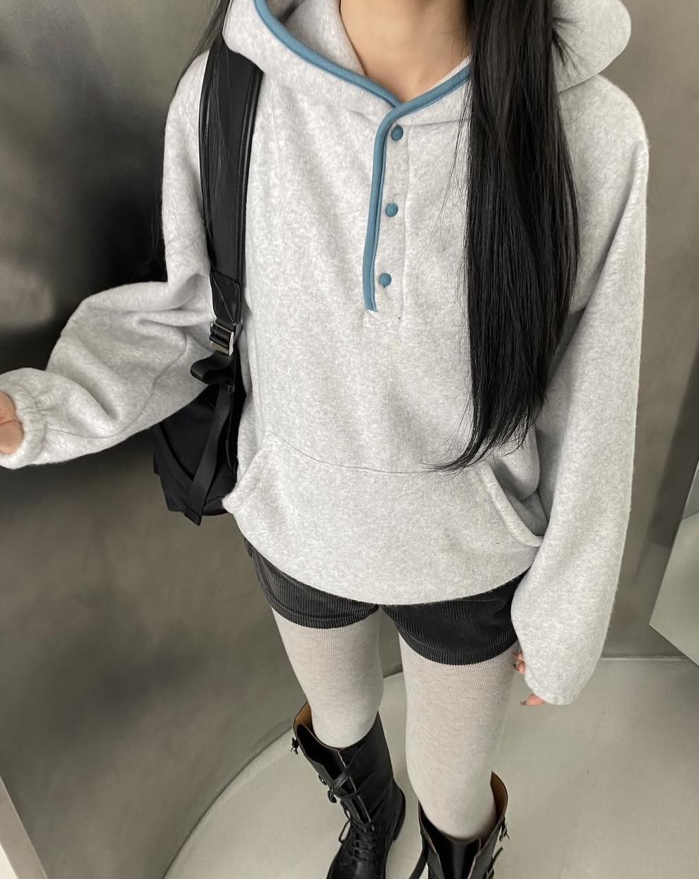 휘엔드 베티 배색 버튼 후리스 후드티셔츠 3colors