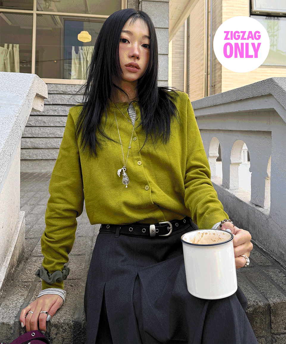 스파오 [소프트얀] 라운드넥 카디건_SPCKG23W01