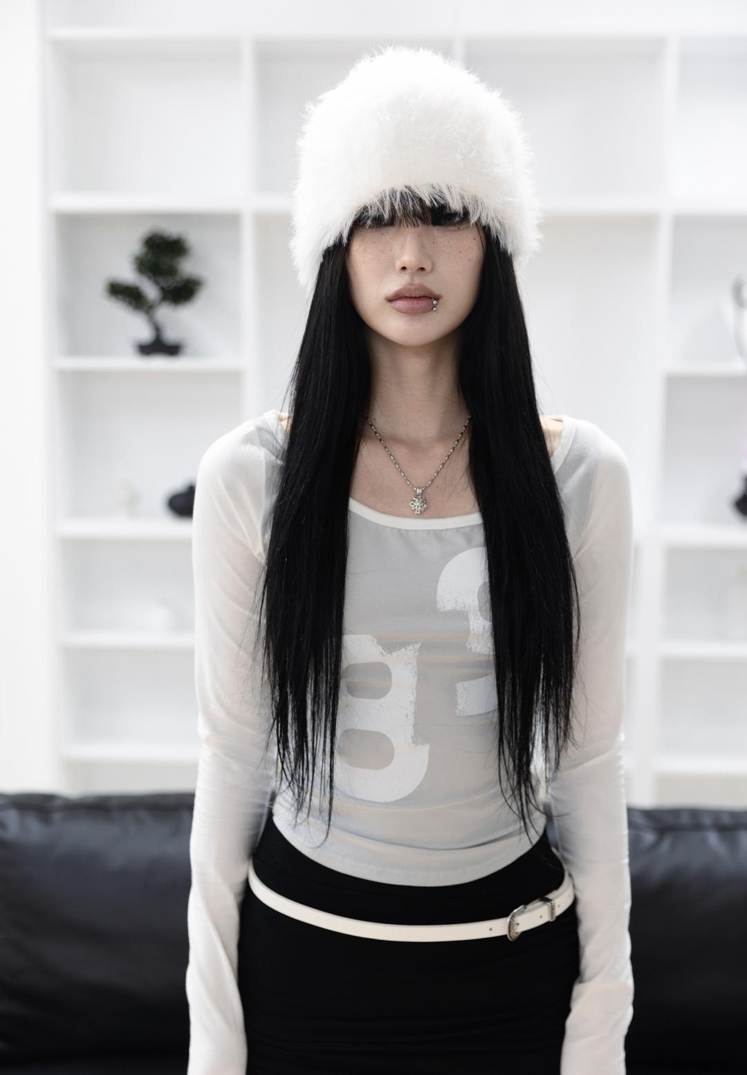 [Sepia] Back slit number T (White)