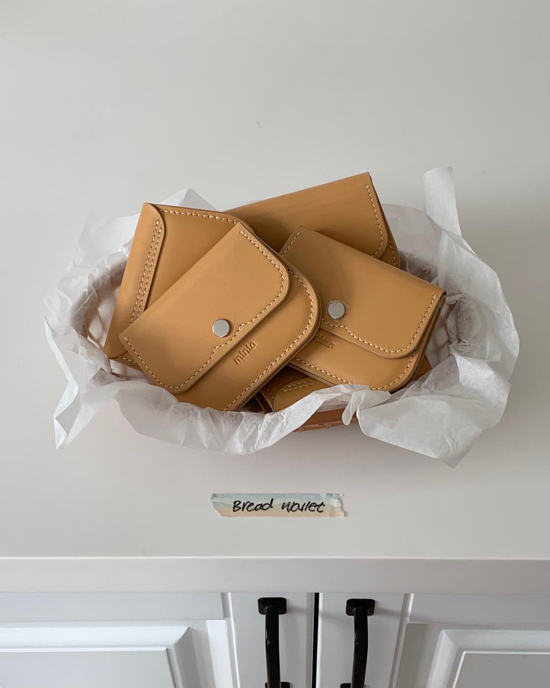 moono wallet (bread)