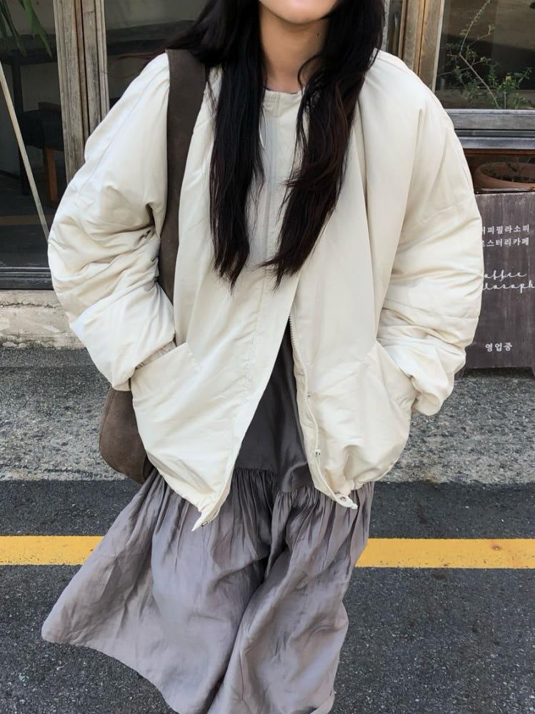 유지 플렛 덕다운 스트링 노카라 패딩 2oclor