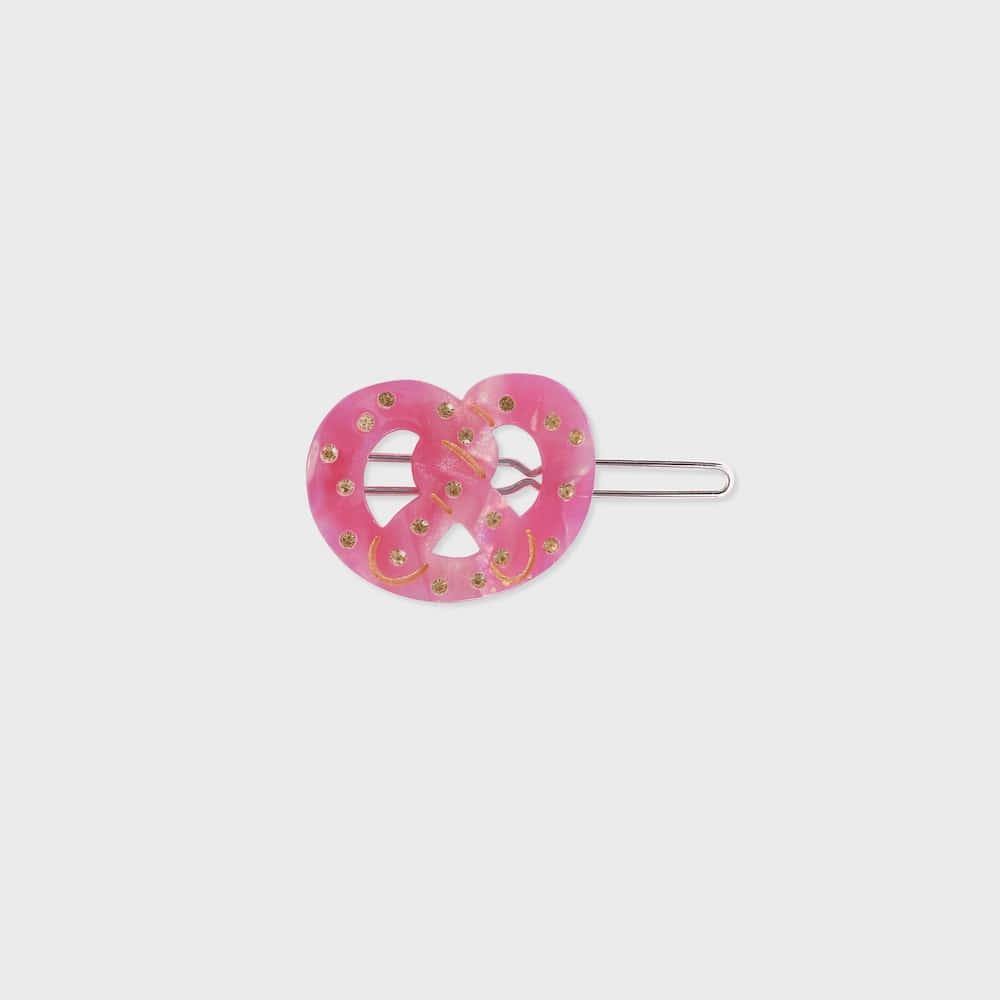 hair pin pretzel berry