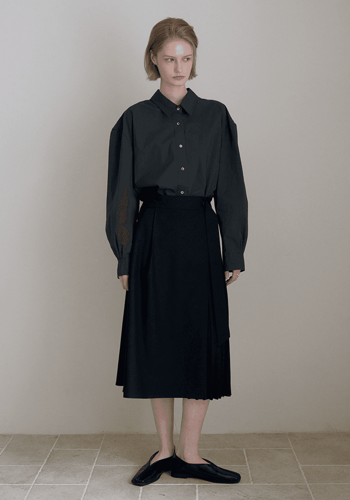 PLEATS BELTED SKIRT_BLACK