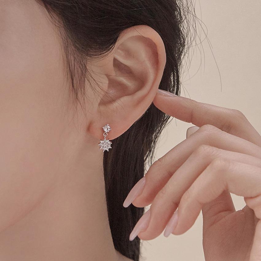 [주문폭주] 실버925 미니 데일리 심플 크리스탈 큐빅 귀걸이/귀찌