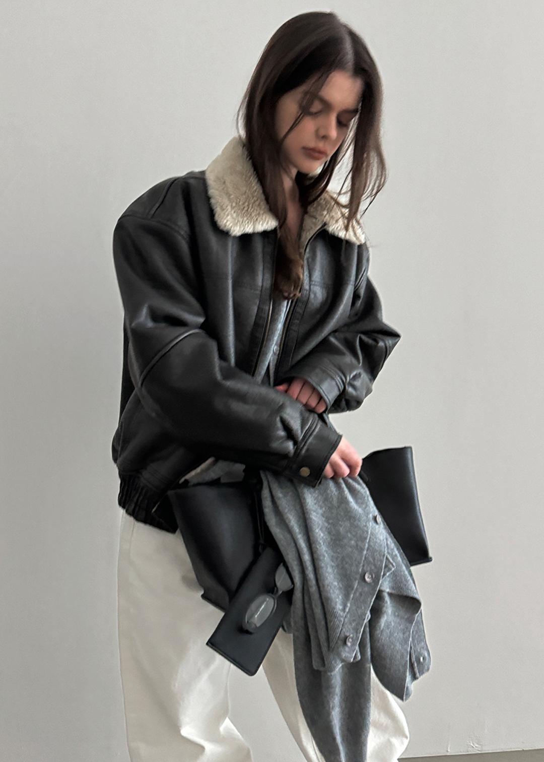 VEGAN LEATHER SHEARLING JACKET [BLACK]