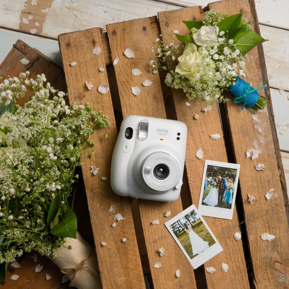 [기념일선물] 후지필름 정품 인스탁스 미니11 폴라로이드 즉석 카메라 패키지