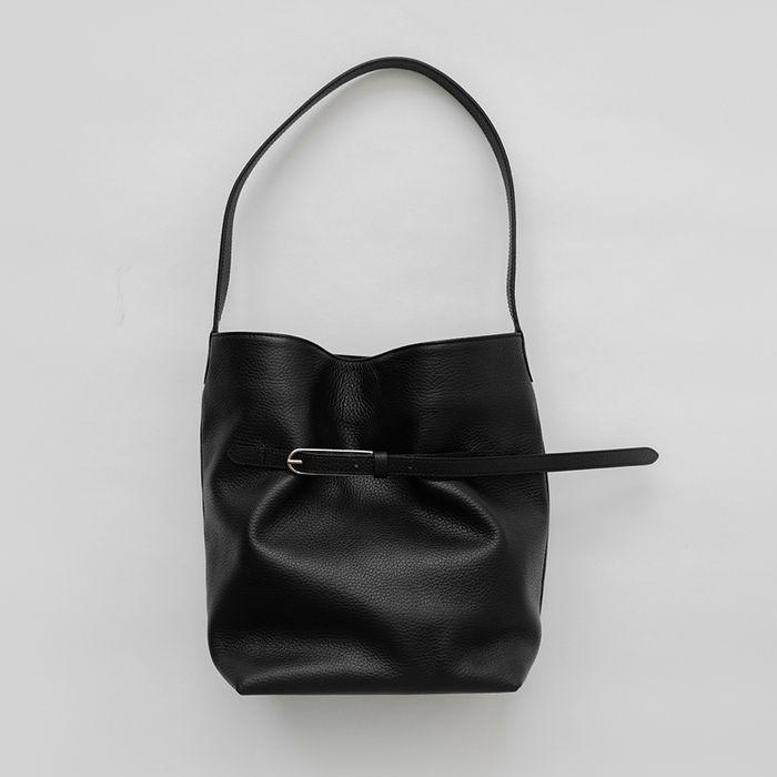 buckle bag / black