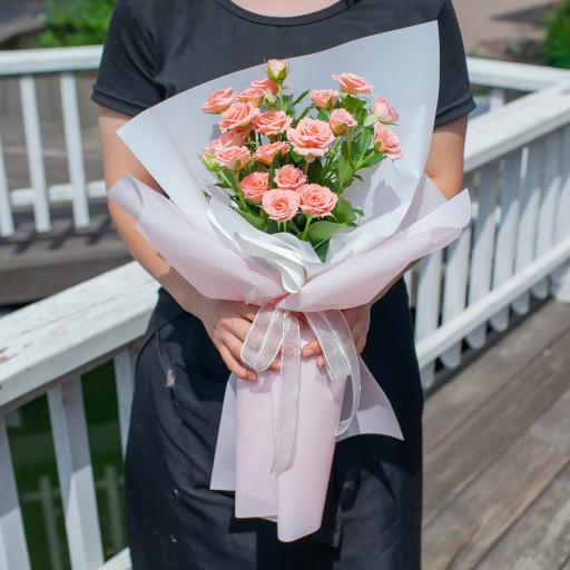 햇살처럼 눈부신 햇살 미니 장미 꽃다발