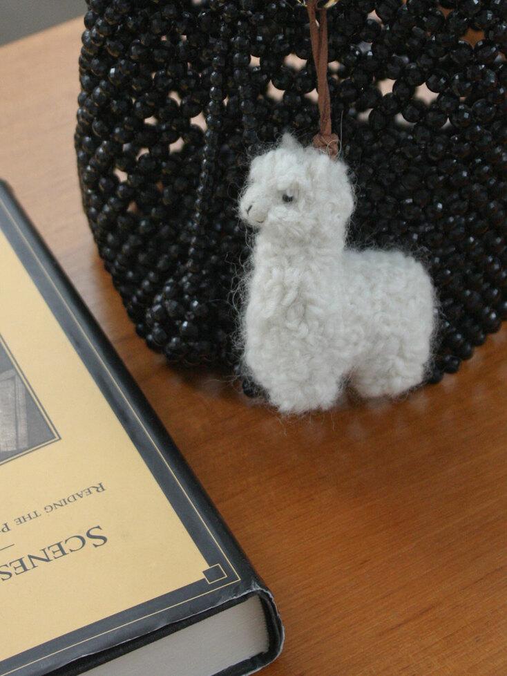 felt alpaca keyring-the alpaca