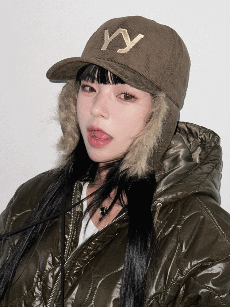 [소장추천!]y2k 퍼 포인트 이어플랩 멀티 투웨이 귀도리 빈티지 힙 유니크 코듀로이 골덴 새틴 볼 캡(2color)