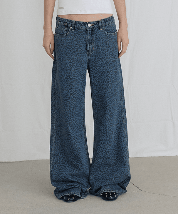 LEOPARD STRAIGHT DENIM PANTS