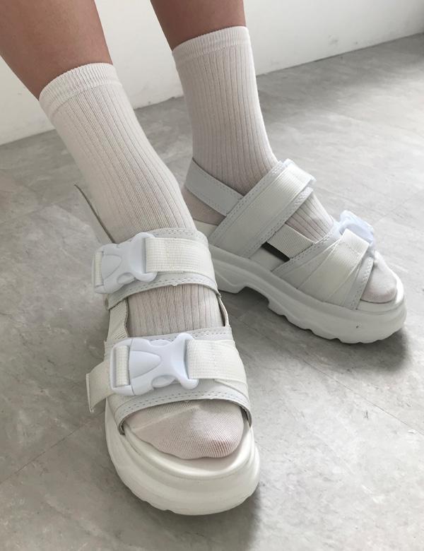 chunky buckle sandals (2colors) / white