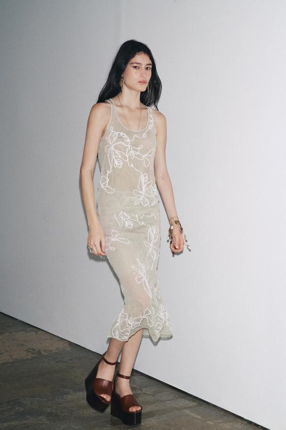 세미 시스루 구조 니트 탑