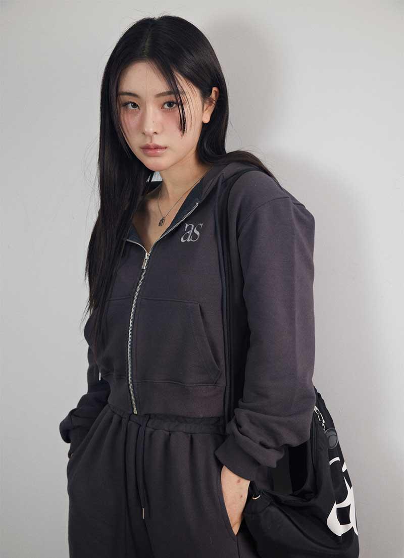 BASIC TRAINING HOOD ZIP-UP / CHARCOAL