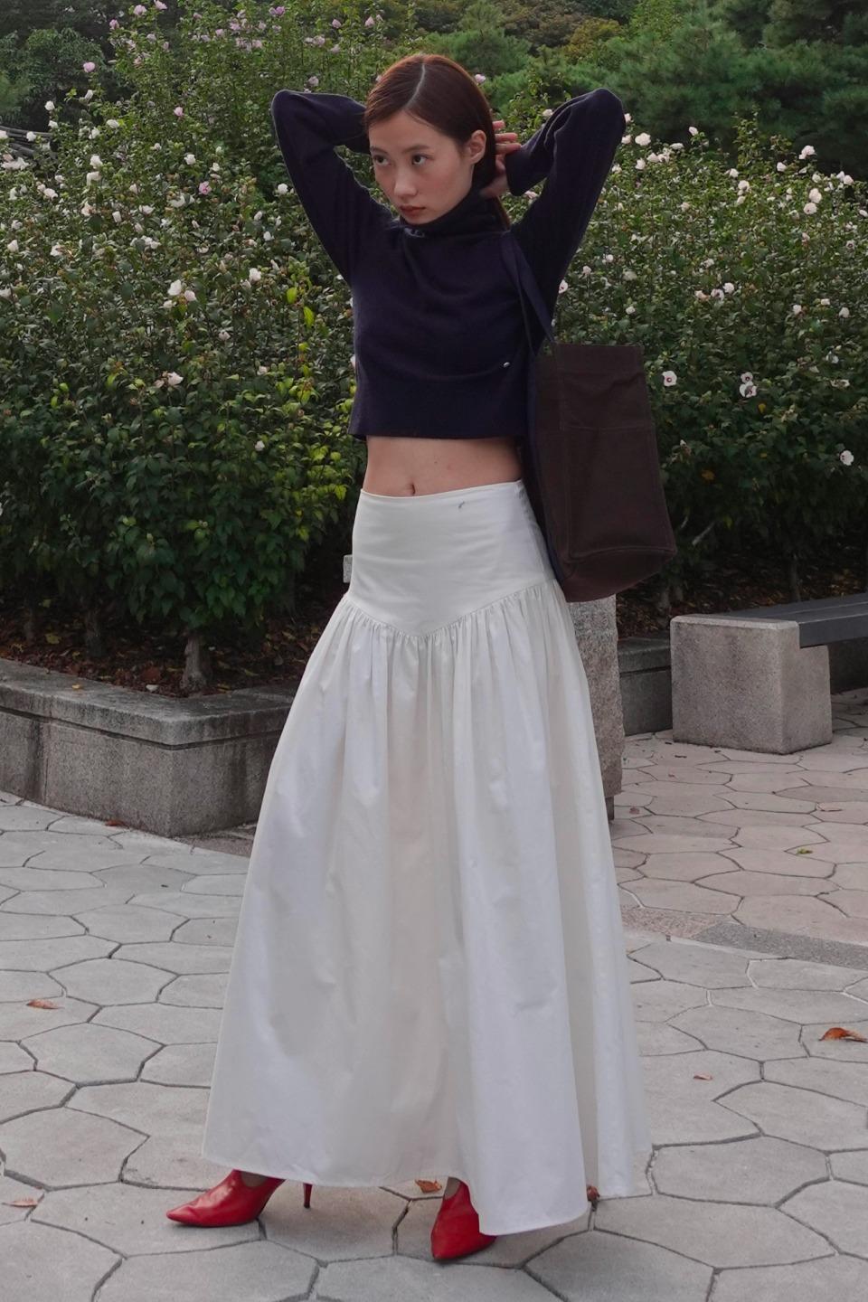 MJ Voluminous Cotton skirt / White