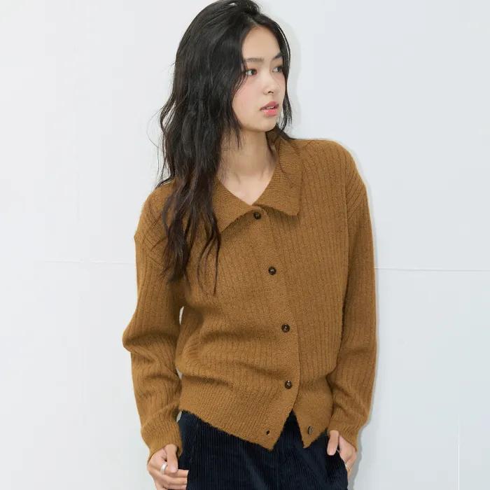 HIGH COLLOR NECK WOOL CARDIGAN AMBER BROWN