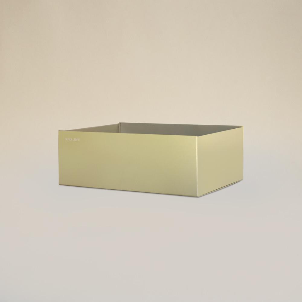 Glossy paper box