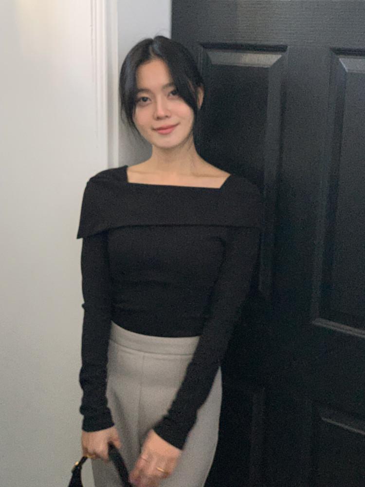 [마지막장 50% SALE] 오프넥 오프숄더 언발 티셔츠 (3color)