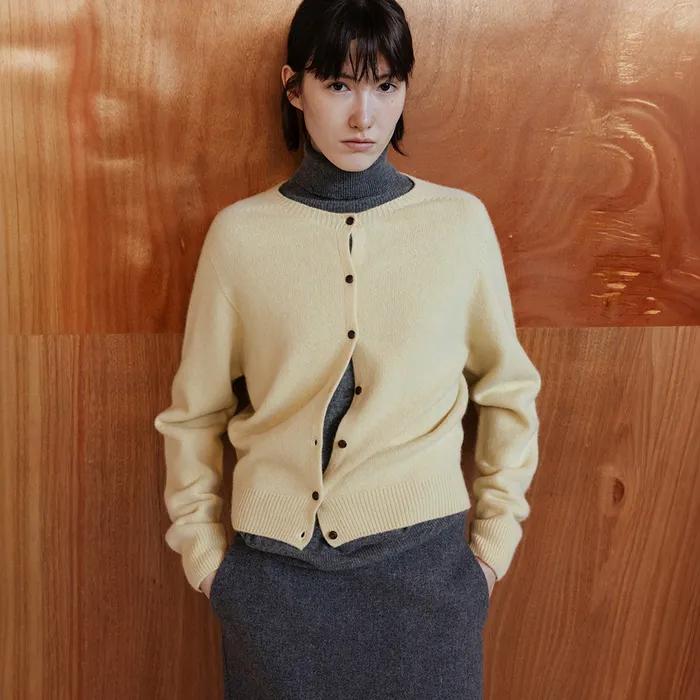 GEELONG WOOL SEAMLESS KNIT CARDIGAN - YELLOW