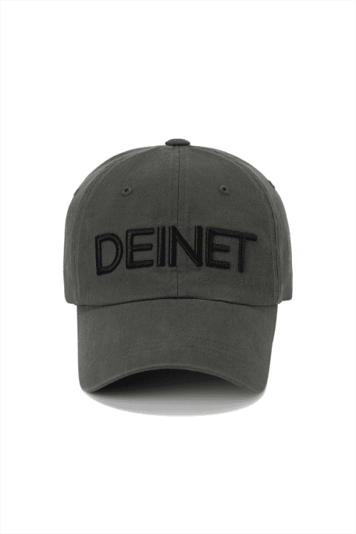 DEINET LOGO CAP IN CHARCOAL
