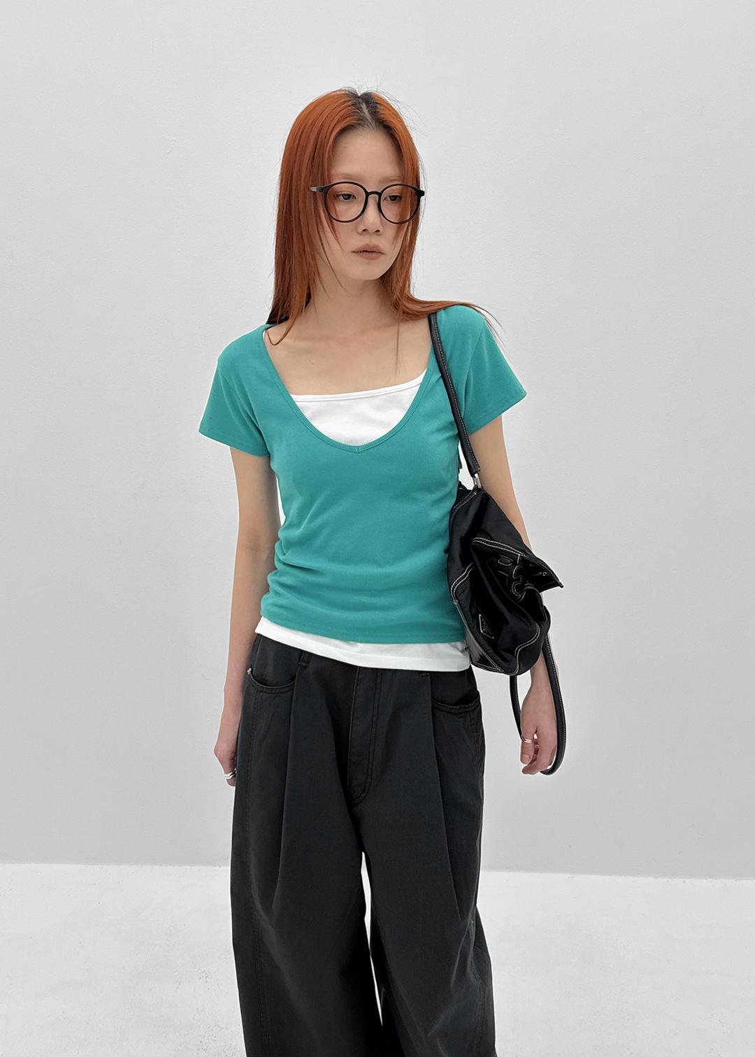 블랙업 [MADE] 더츠비 딥브이넥 반팔티