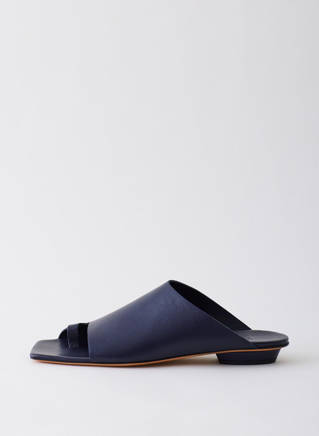 Gary Sandal - Navy / 35 / SS23GA5283