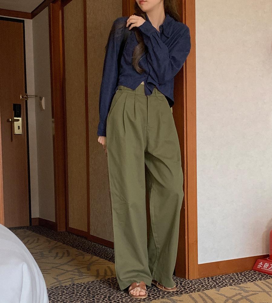 카슨 코튼 핀턱 비조 버클벨트 슬랙스