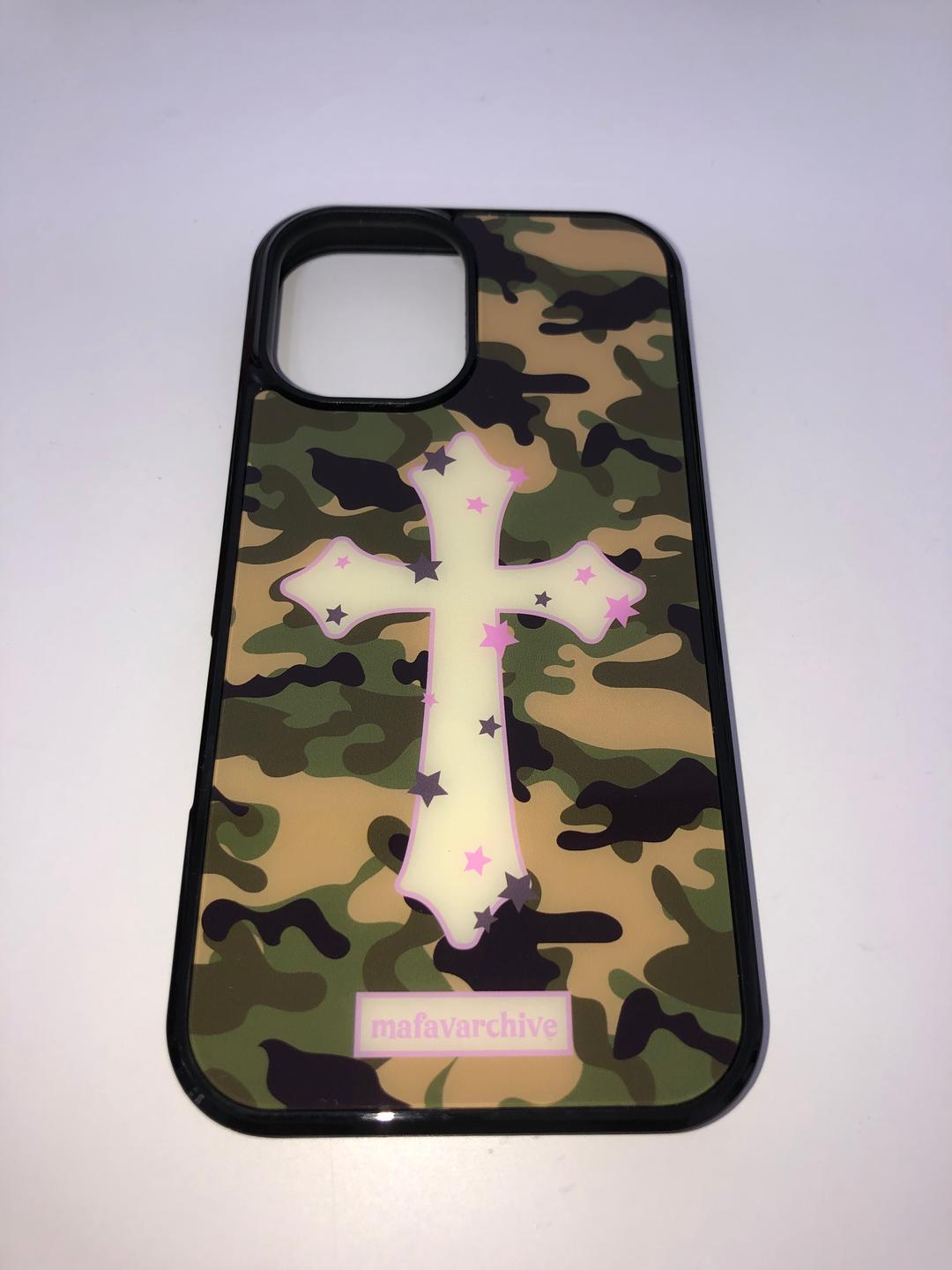 camo cross magsafe glass case
