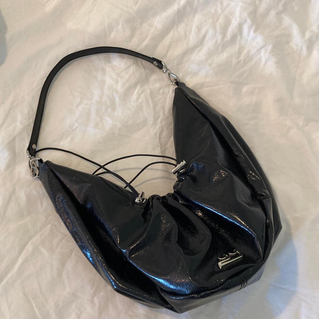 Y.10 Sophia Draw String Mini Hobo Bag / BLACK