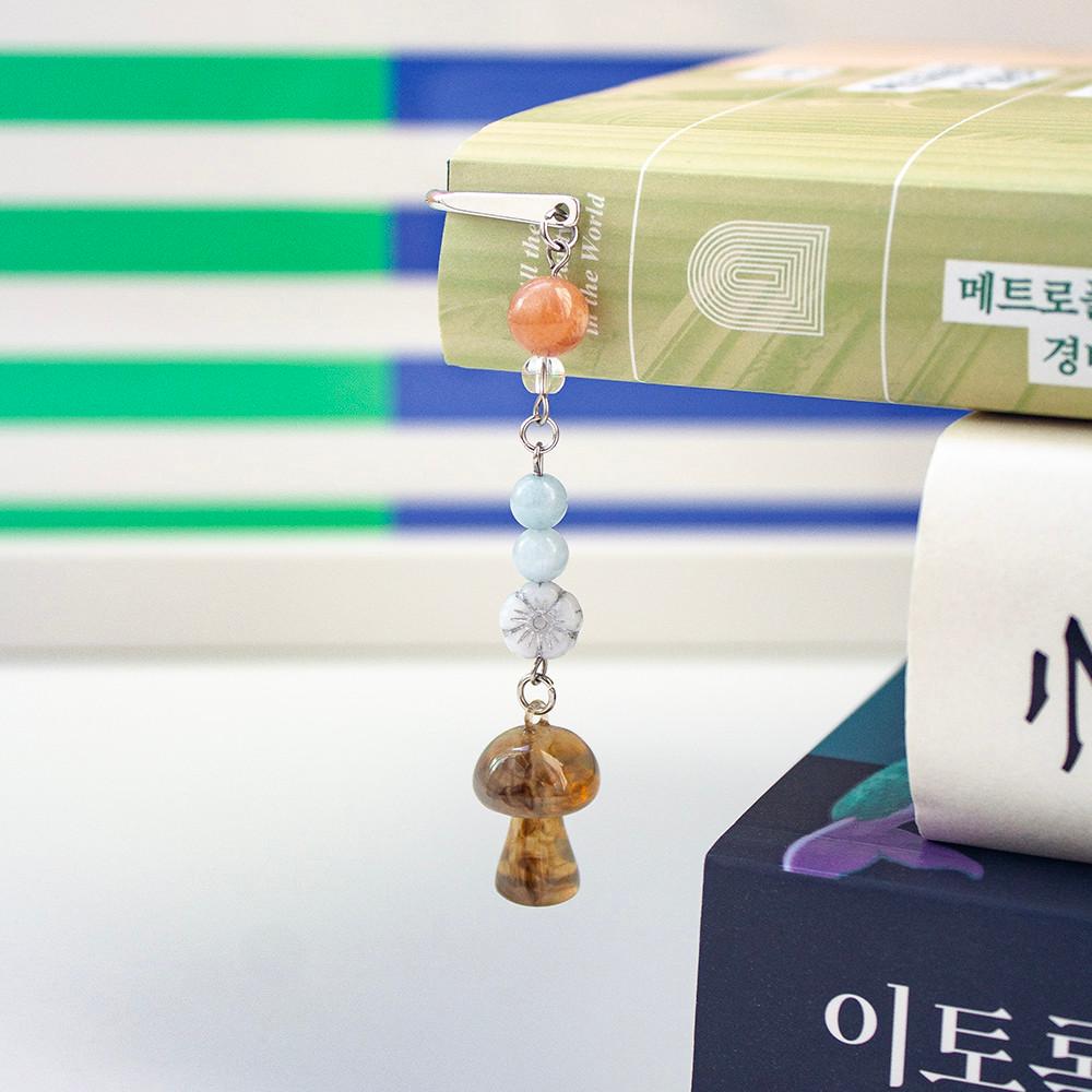 [나슬나슬] Brown Mushroom Bookmark 비즈 책갈피 북마크