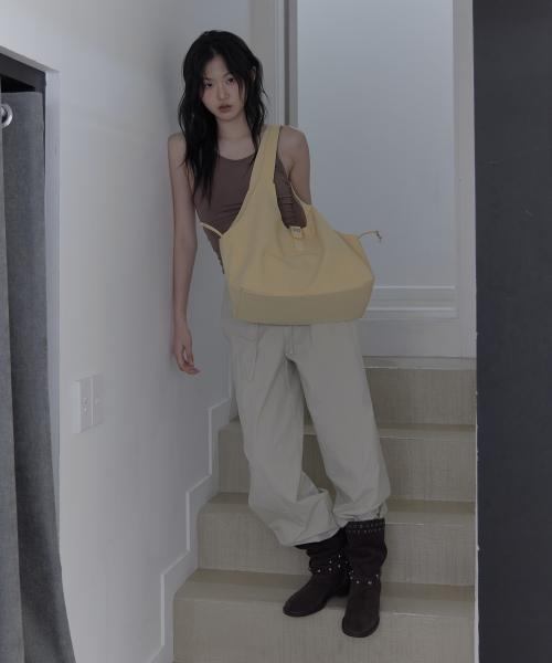 piggy buckle bag (YE)