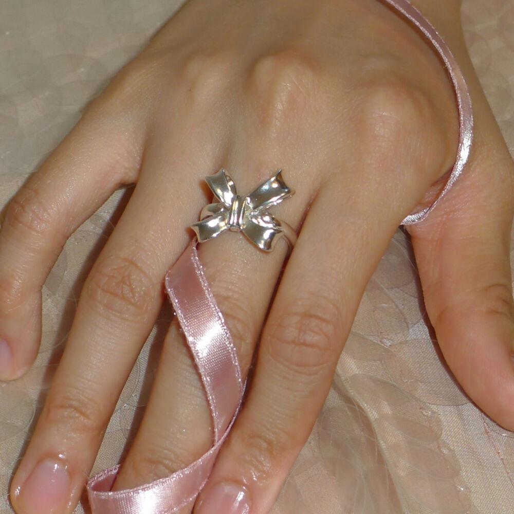 RIBBON RING