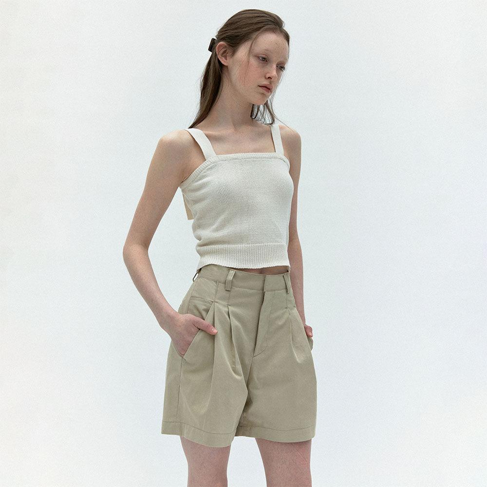 double tuck pocket half pants (beige)