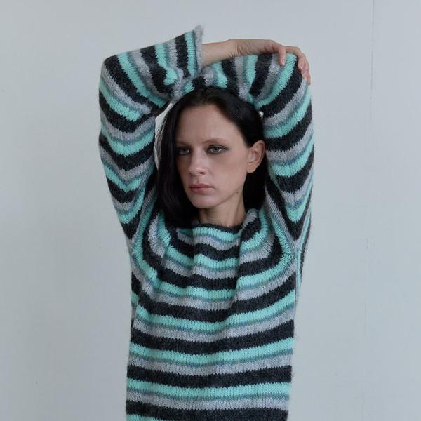 STRIPE HAIRY KNIT / charcoal