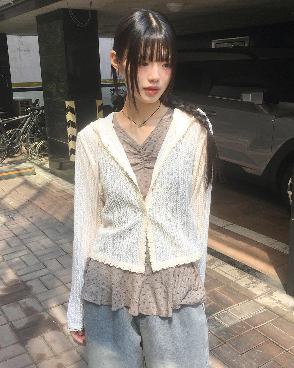 원더원더 [MADE/살안타템] 벨릭 시스루 펀칭 레이스 후드 가디건