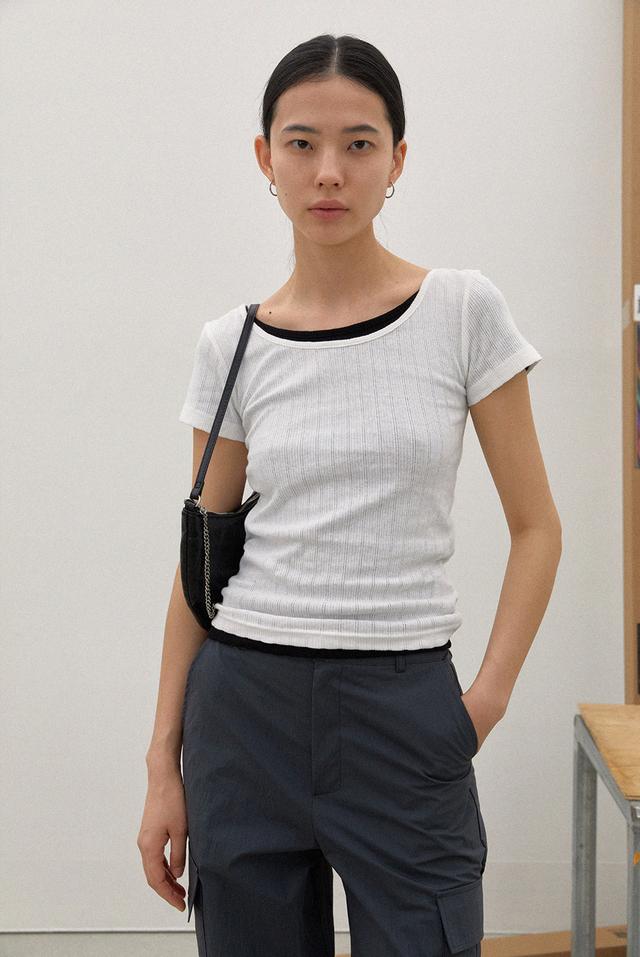 becky half tee - white