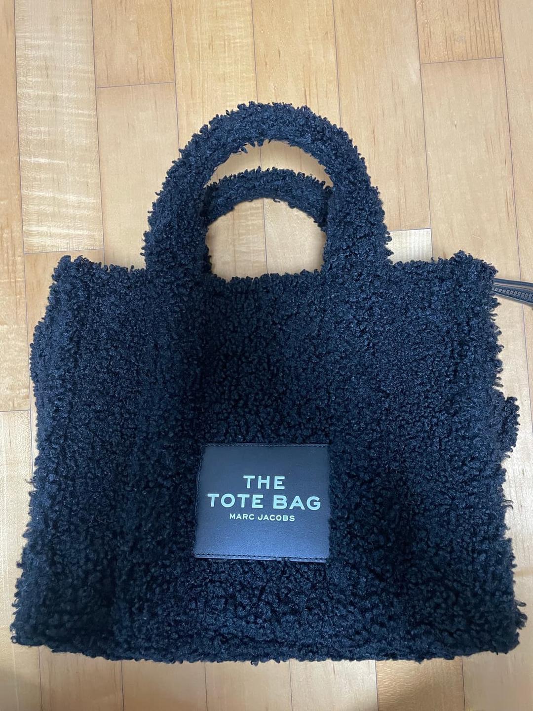 마크제이콥스 더토트백 | 후루츠패밀리