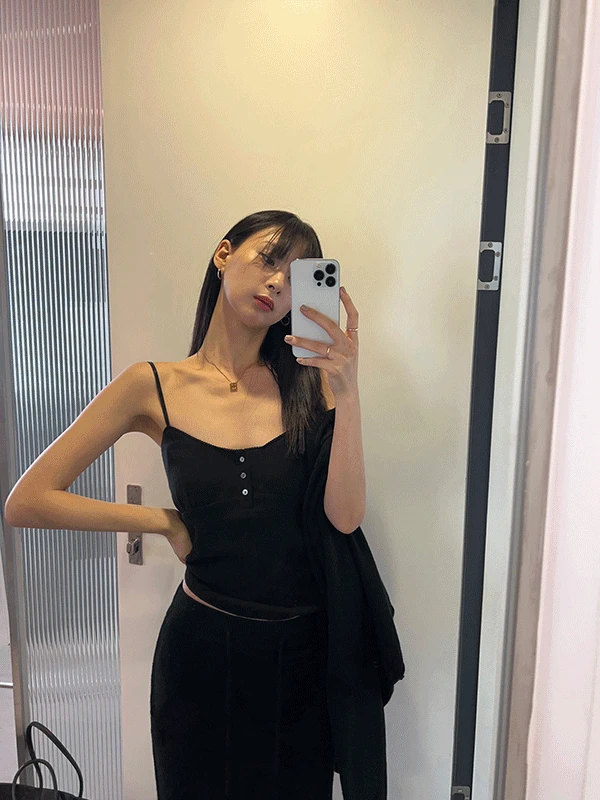 3-button lace sleeveless