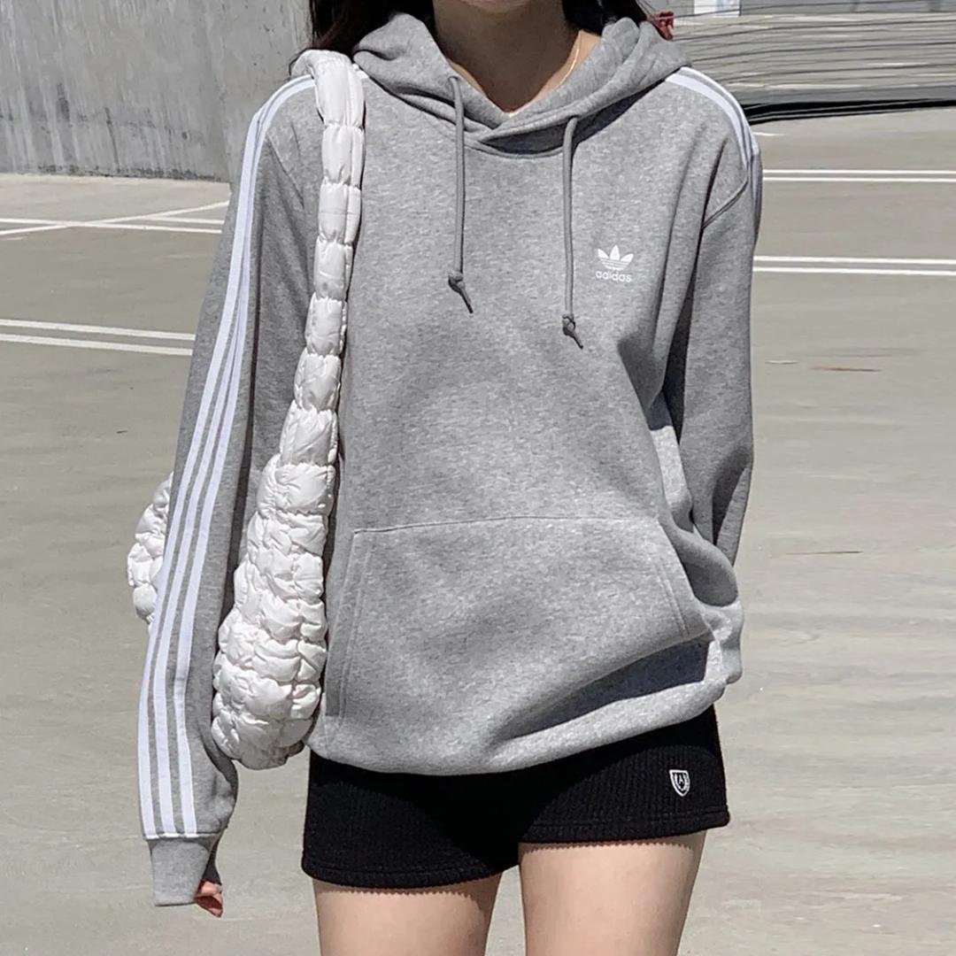 아디다스 남녀공용 아디컬러 클래식 화이트 삼선 그레이 기모 후드티