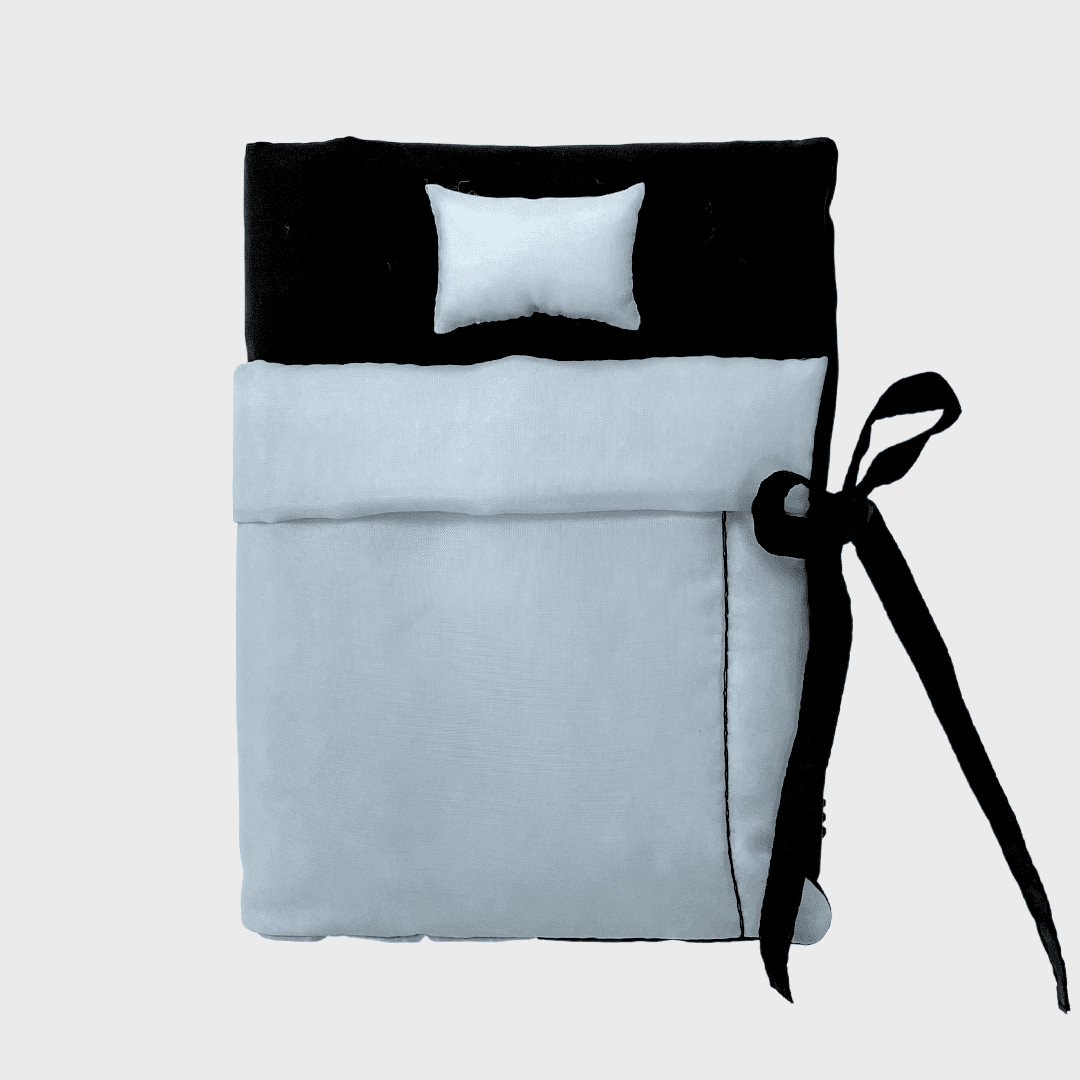 PUFFY BED BOOK (sky/black)