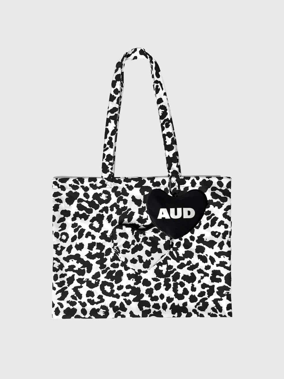 [LIMITED] 호피 패커블백