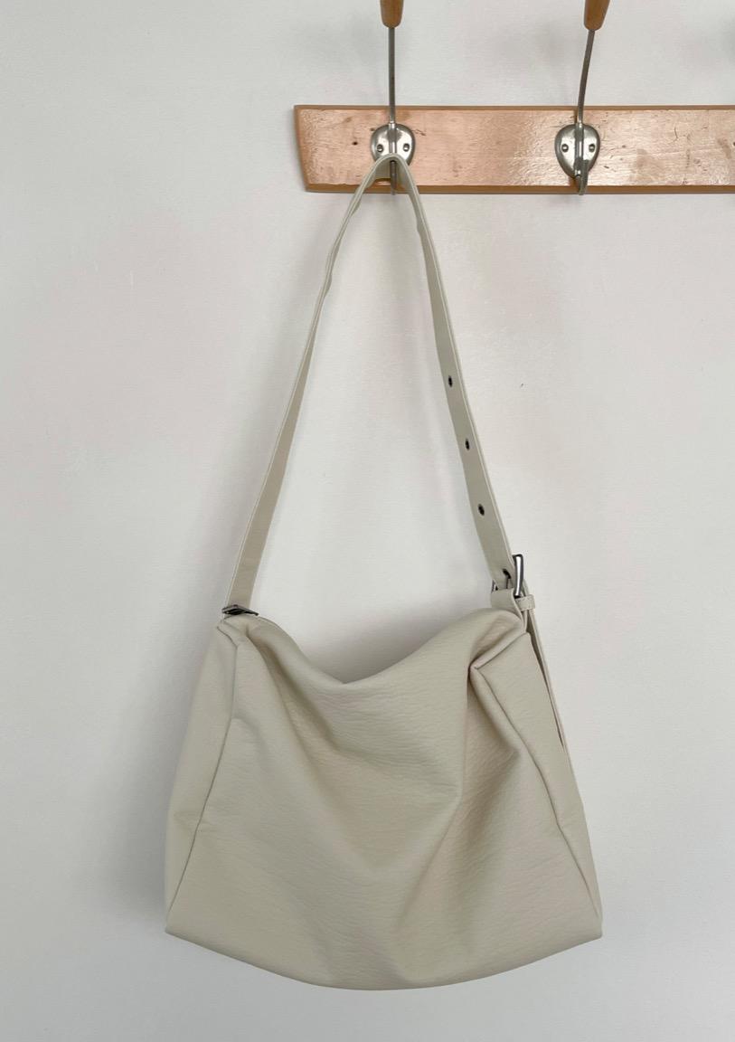 소프트 브레드 백