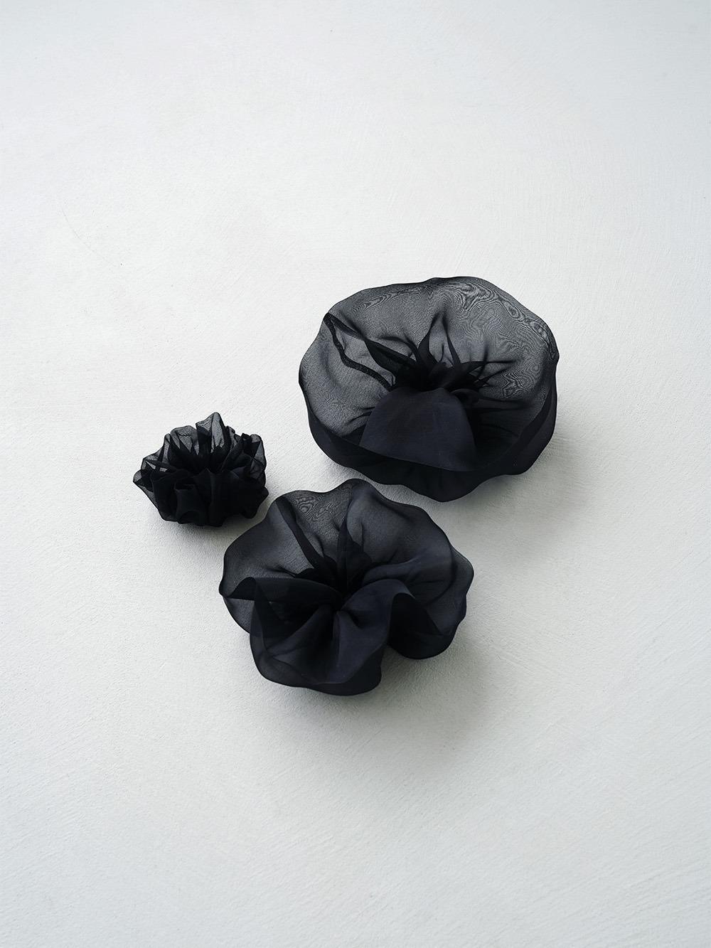 HELEN SILK ORGANZA SCRUNCHIE (BLACK, 3 SIZE)