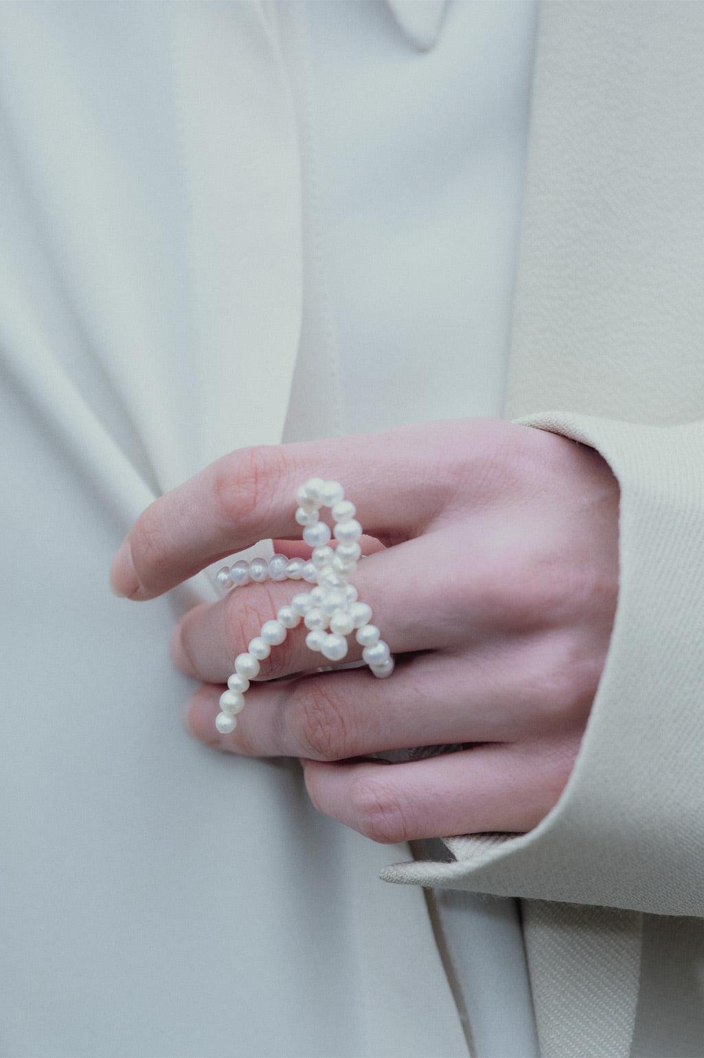 Loop‐the‐Loop - Freshwater Pearl and Gold Vermeil Ring