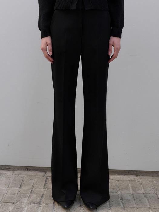 트윌 부츠컷 슬랙스 블랙 OU1309