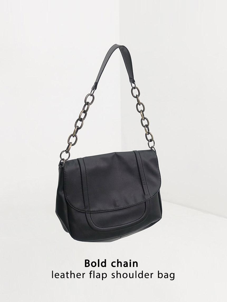 볼드 체인 가죽 레더 플랩 빅 숄더백