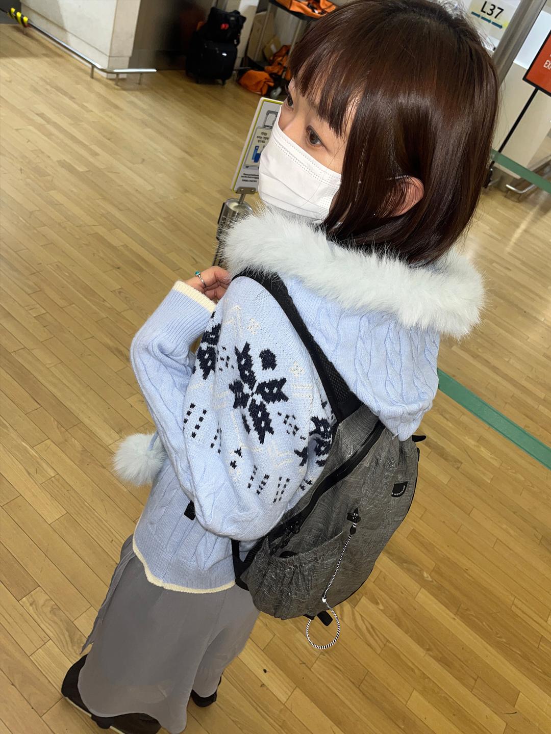 스웨덴 방울 퍼 니트JP